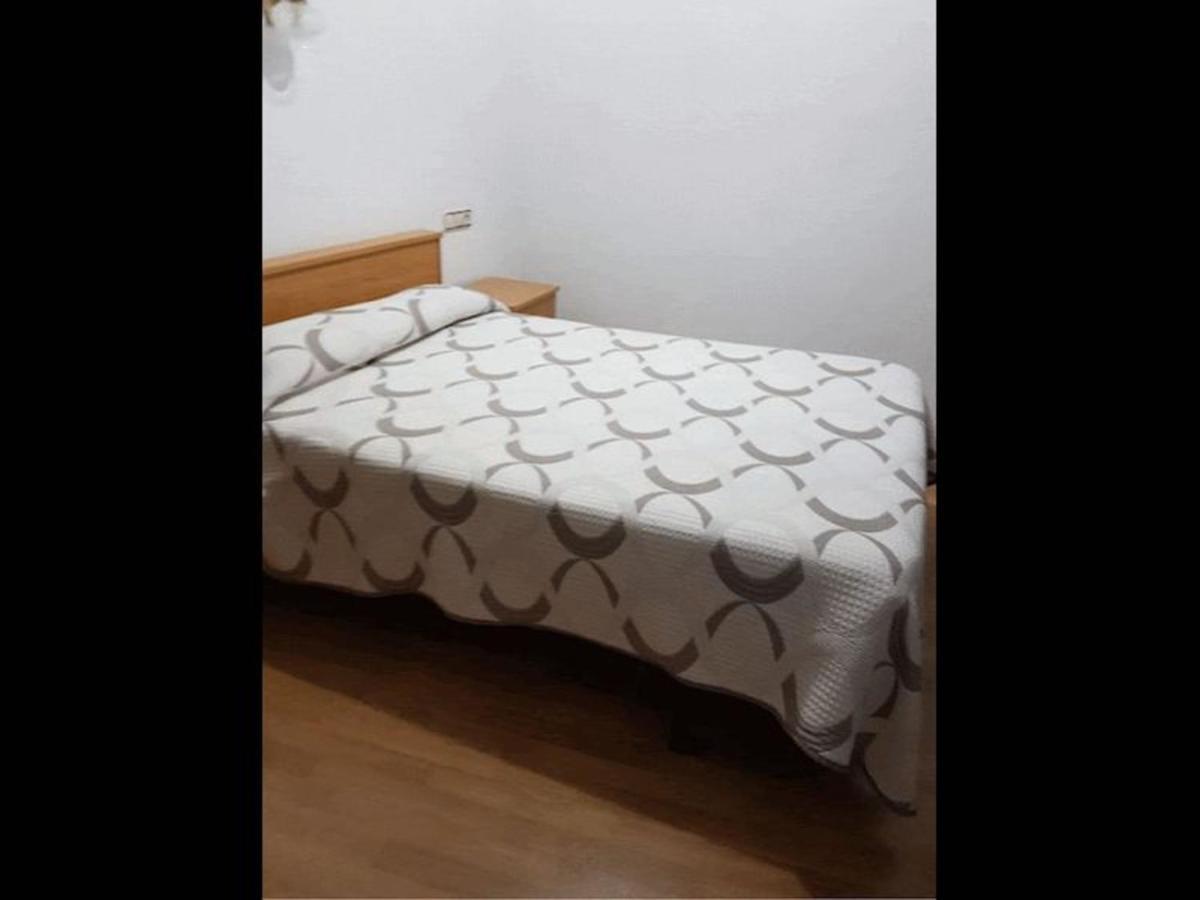 Room In Lodge - Double And Single Room - Pension Oria 2 Луарка Екстер'єр фото