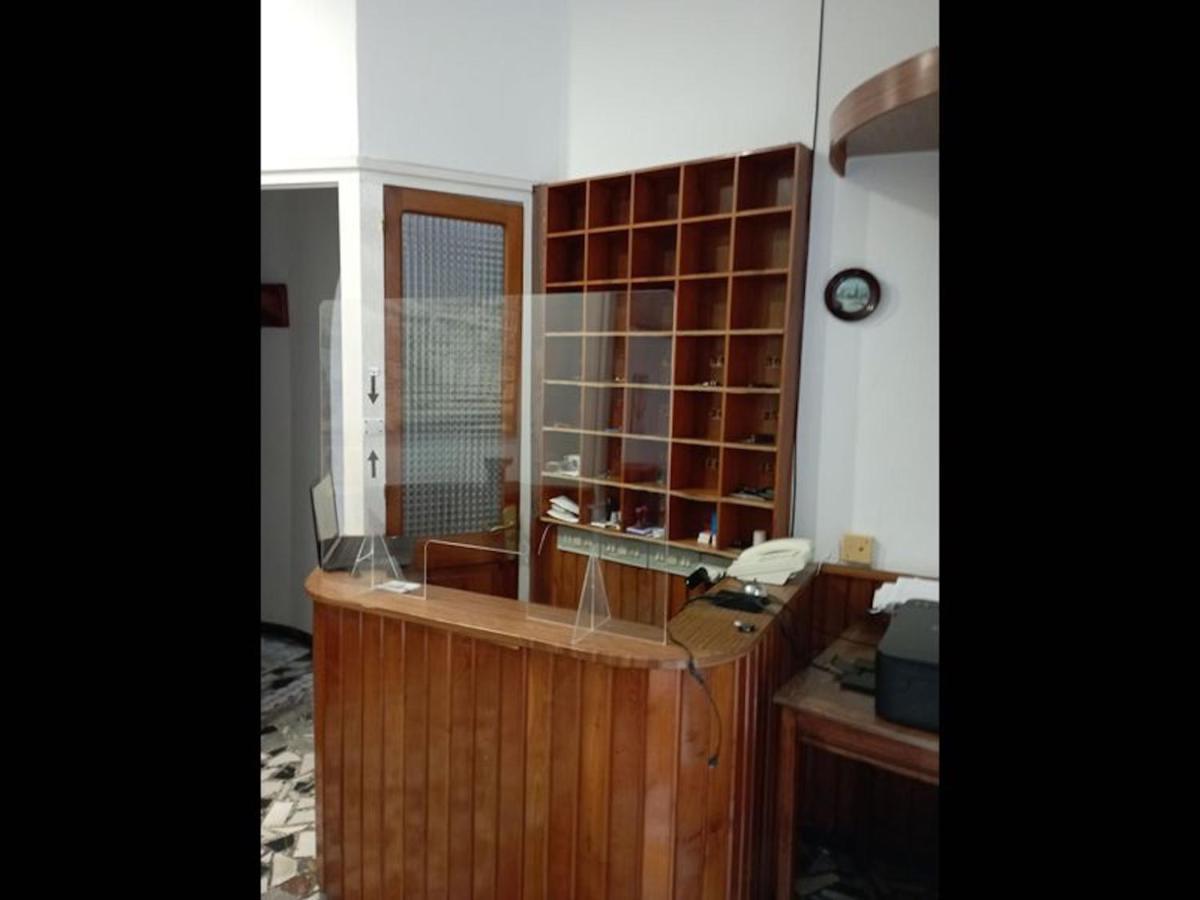 Room In Lodge - Double And Single Room - Pension Oria 2 Луарка Екстер'єр фото
