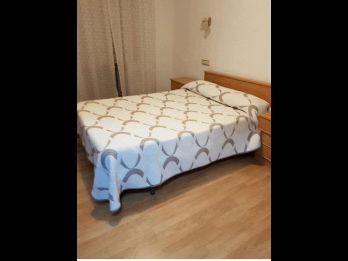 Room In Lodge - Double And Single Room - Pension Oria 2 Луарка Екстер'єр фото